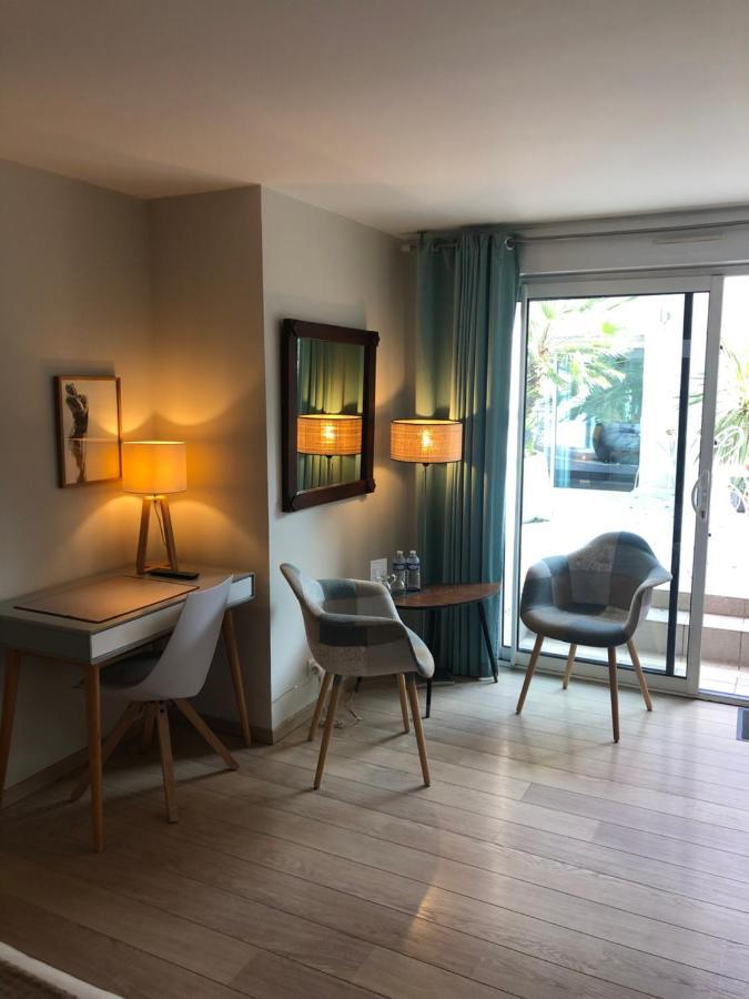 Couette Et Cafe Hotel Montpellier Exterior photo